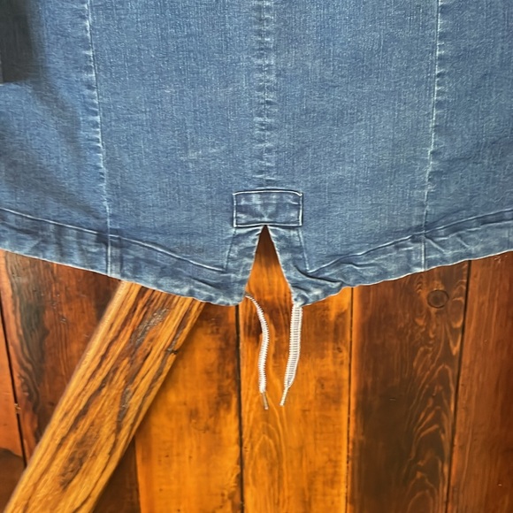 Super cute jean jacket for fall 😀 - Picture 6 of 8